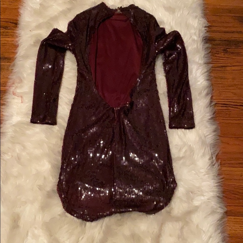 Dress - Picture 3 of 3